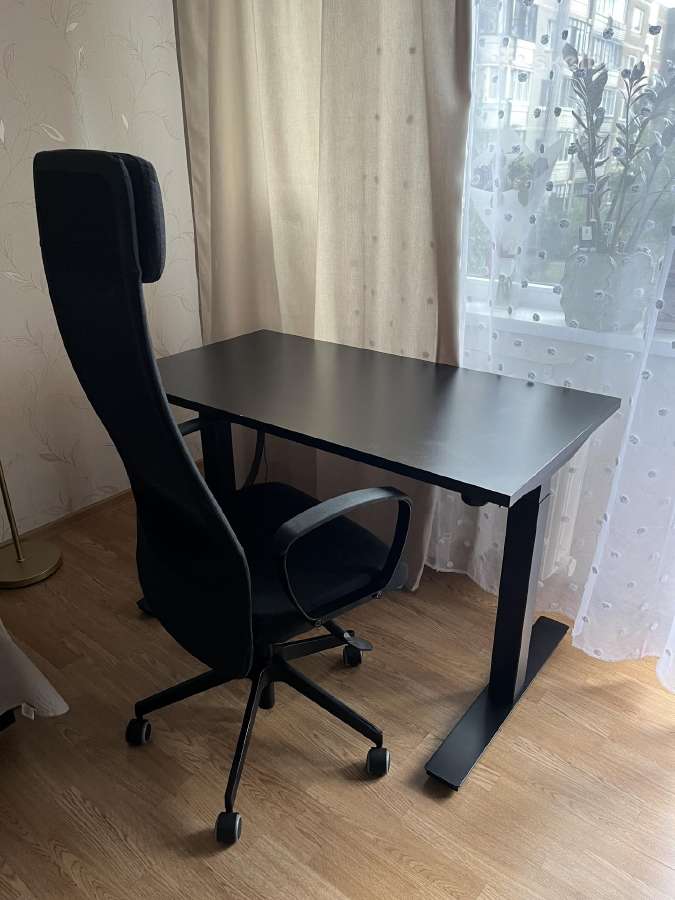 Parduodamas darbo stalas su kėde - nuotraukos Nr. 2