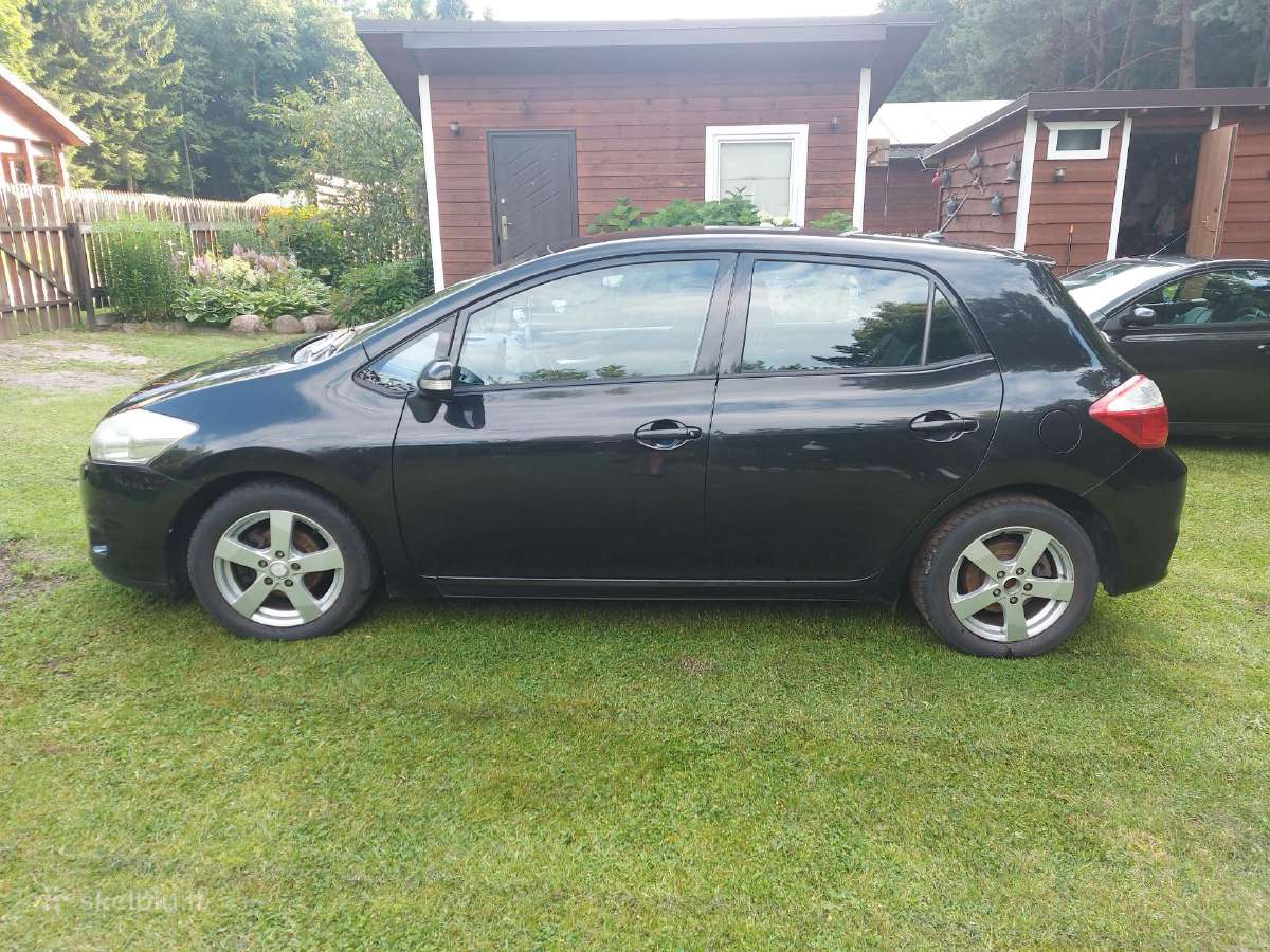 Toyota Auris - nuotraukos Nr. 9