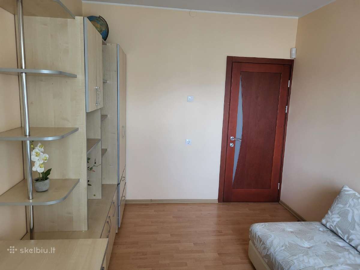 Nuomojamas tvarkingas ir švarus 3 kambarių butas - nuotraukos Nr. 7