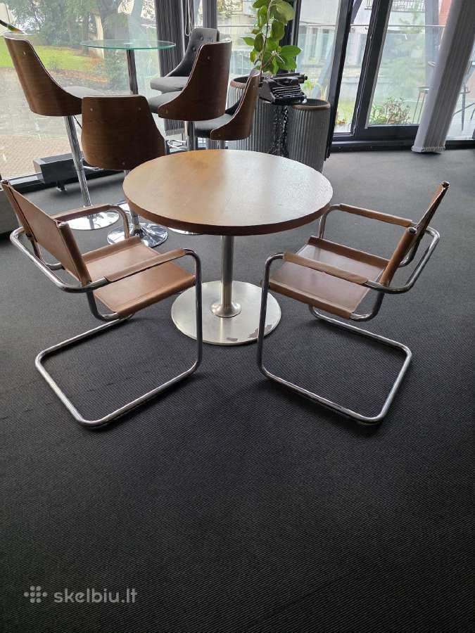 Bauhaus kėdės ir Mid Century stalas - nuotraukos Nr. 2