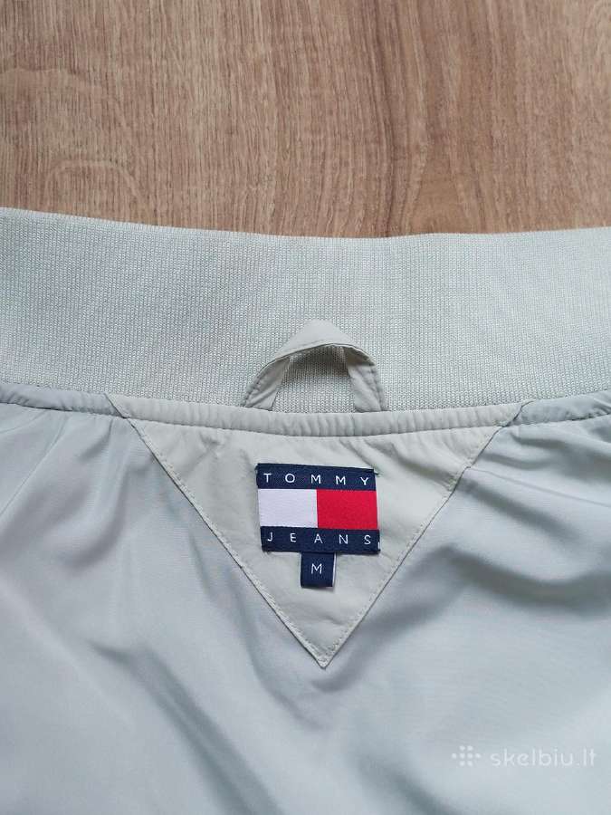 Nauja lengva Hilfiger striukė - nuotraukos Nr. 2