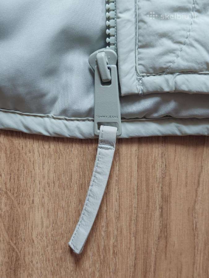 Nauja lengva Hilfiger striukė - nuotraukos Nr. 6