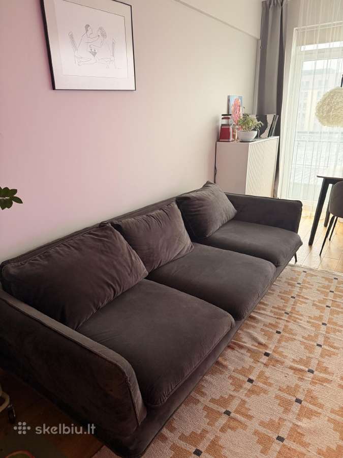 Pilka aksominė sofa - nuotraukos Nr. 2