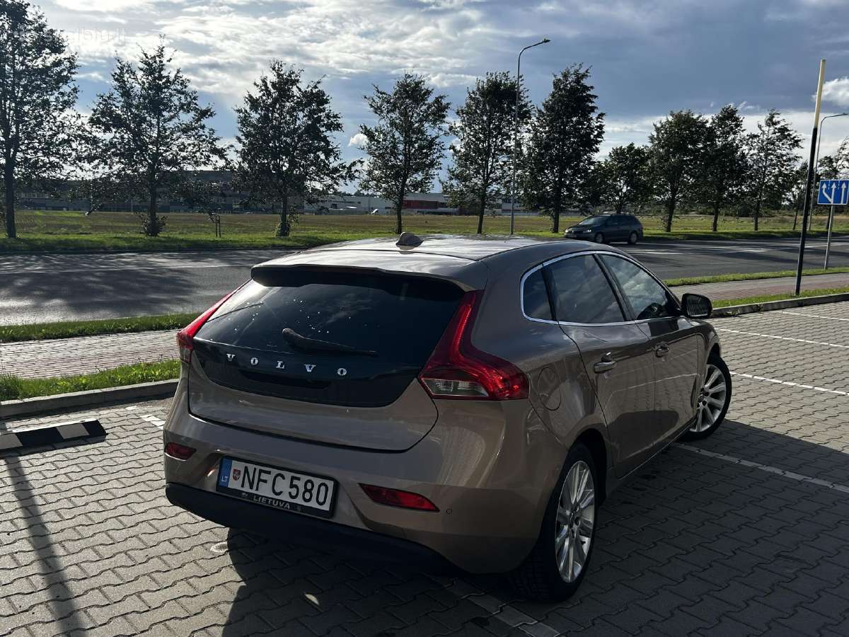 Volvo V40 - nuotraukos Nr. 4
