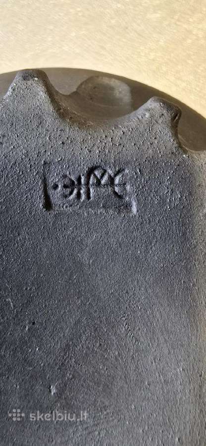 Autorinis juodosios keramikos kabantis vazonas - nuotraukos Nr. 6