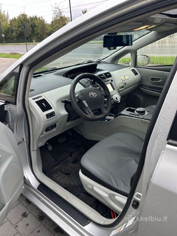 Nuomojamas Toyota Prius Plus Bolt Uber veiklai - nuotraukos Nr. 5