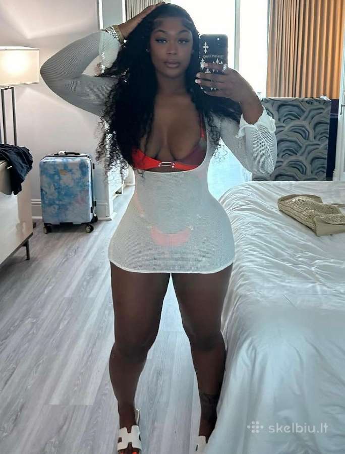 Sweet, charming 28-year-old Latina - nuotraukos Nr. 3