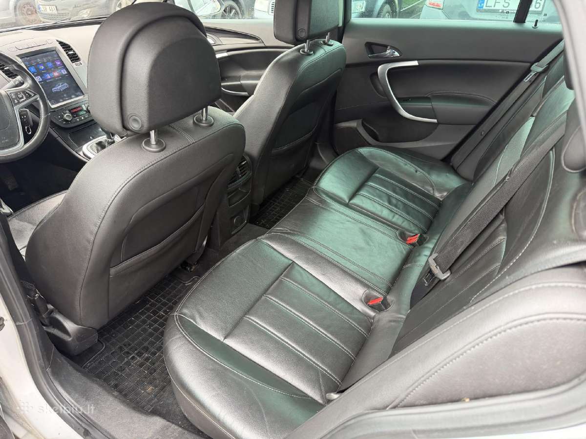 Automobiliu nuoma Kaune VW Passat VW Golf Toyota - nuotraukos Nr. 8