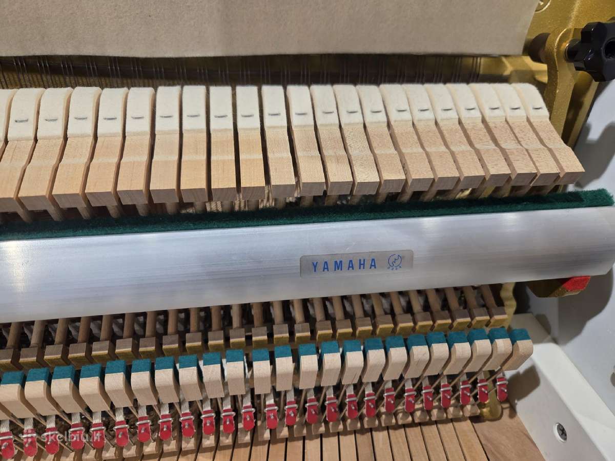 Pianinas Yamaha Lu-201c - nuotraukos Nr. 14