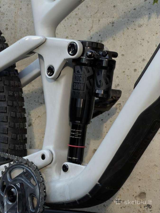 Puikios būklės full suspension enduro dviratis - nuotraukos Nr. 9