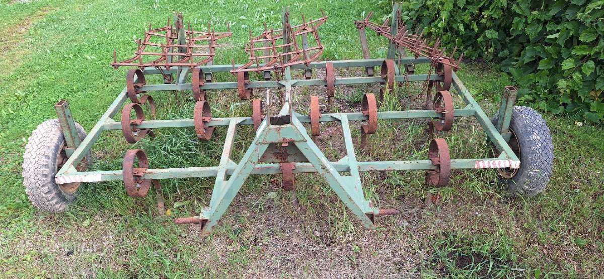 Dvivagė bulviakasė, trašų barstytuvas, kultivatori - nuotraukos Nr. 21