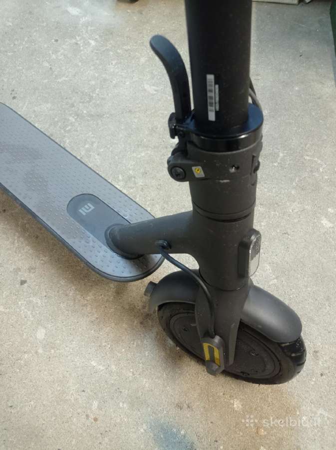 Parduodu elektrinį paspirtuką Mi scooter s1 - nuotraukos Nr. 3