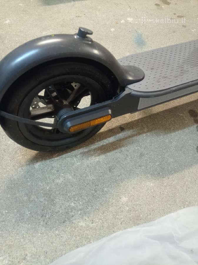 Parduodu elektrinį paspirtuką Mi scooter s1 - nuotraukos Nr. 4