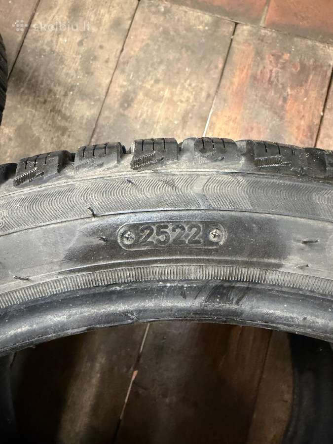 Ziemines padangos 225/40 - nuotraukos Nr. 4
