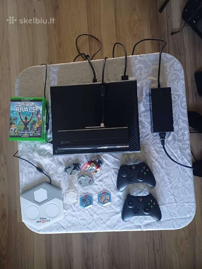 Xbox One + 2 pulteliai + Kinect + žaidimai + Disne - nuotraukos Nr. 2