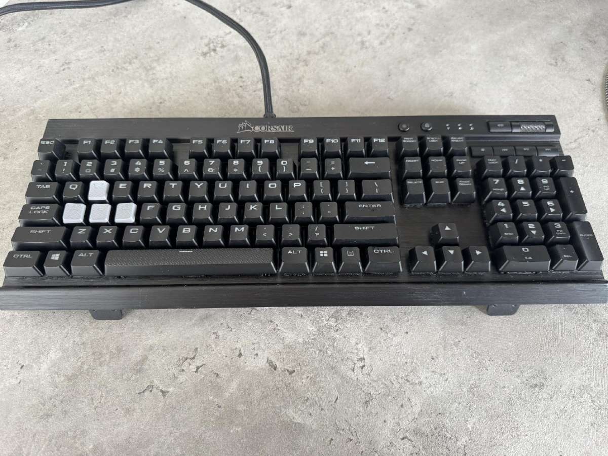 Corsair K70 Lux mechaninė gaming klaviatūra - nuotraukos Nr. 6
