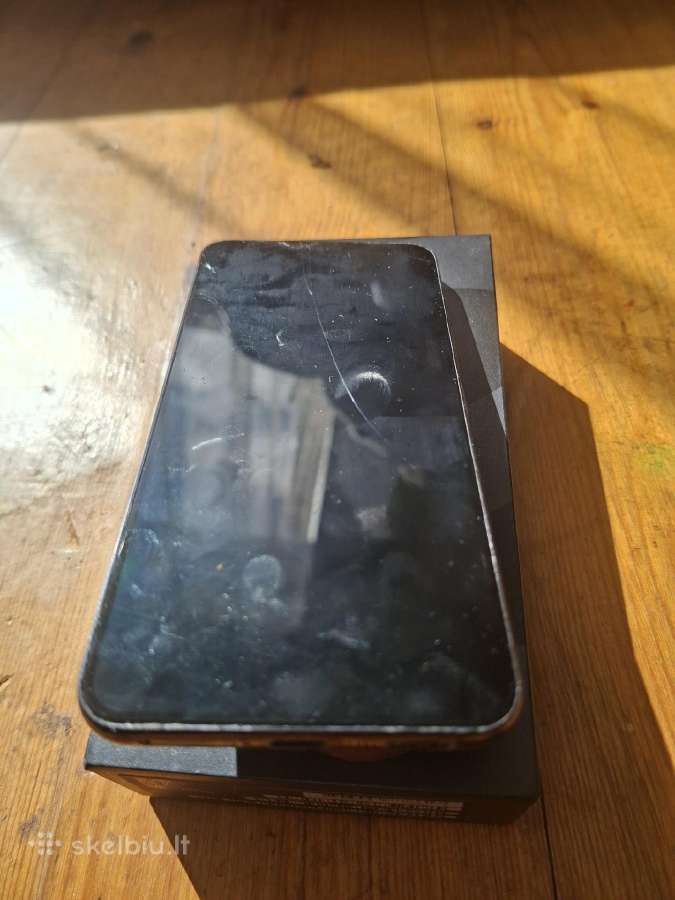 Naudotas Samsung S22 su dužusiu ekranu - nuotraukos Nr. 6