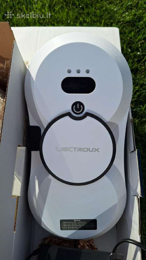 Langų ir stiklų robotas su skyščio talpa - nuotraukos Nr. 2