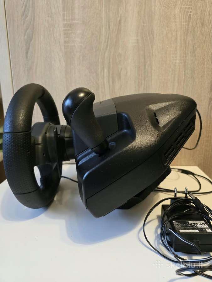 Logitech Momo racing force feedback wheel - nuotraukos Nr. 4