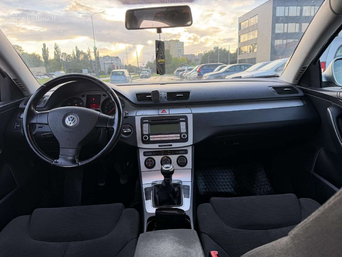 Automobiliu nuoma Kaune VW Passat VW Golf Toyota - nuotraukos Nr. 29