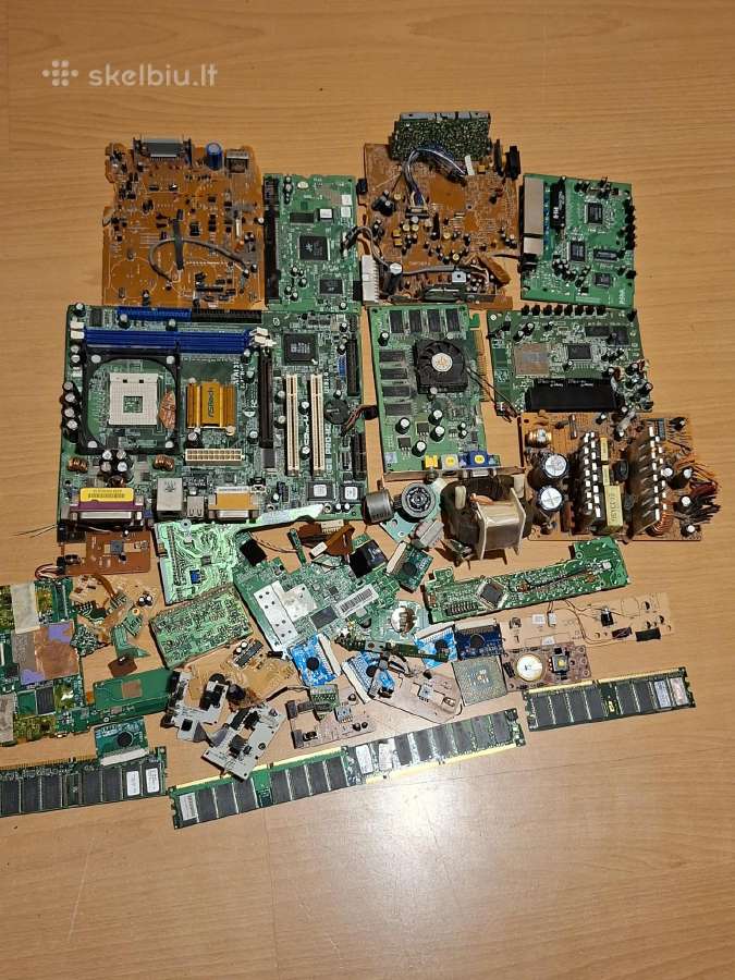 Seni telefonai, planšetės, krovikliai ir plokštės - nuotraukos Nr. 6