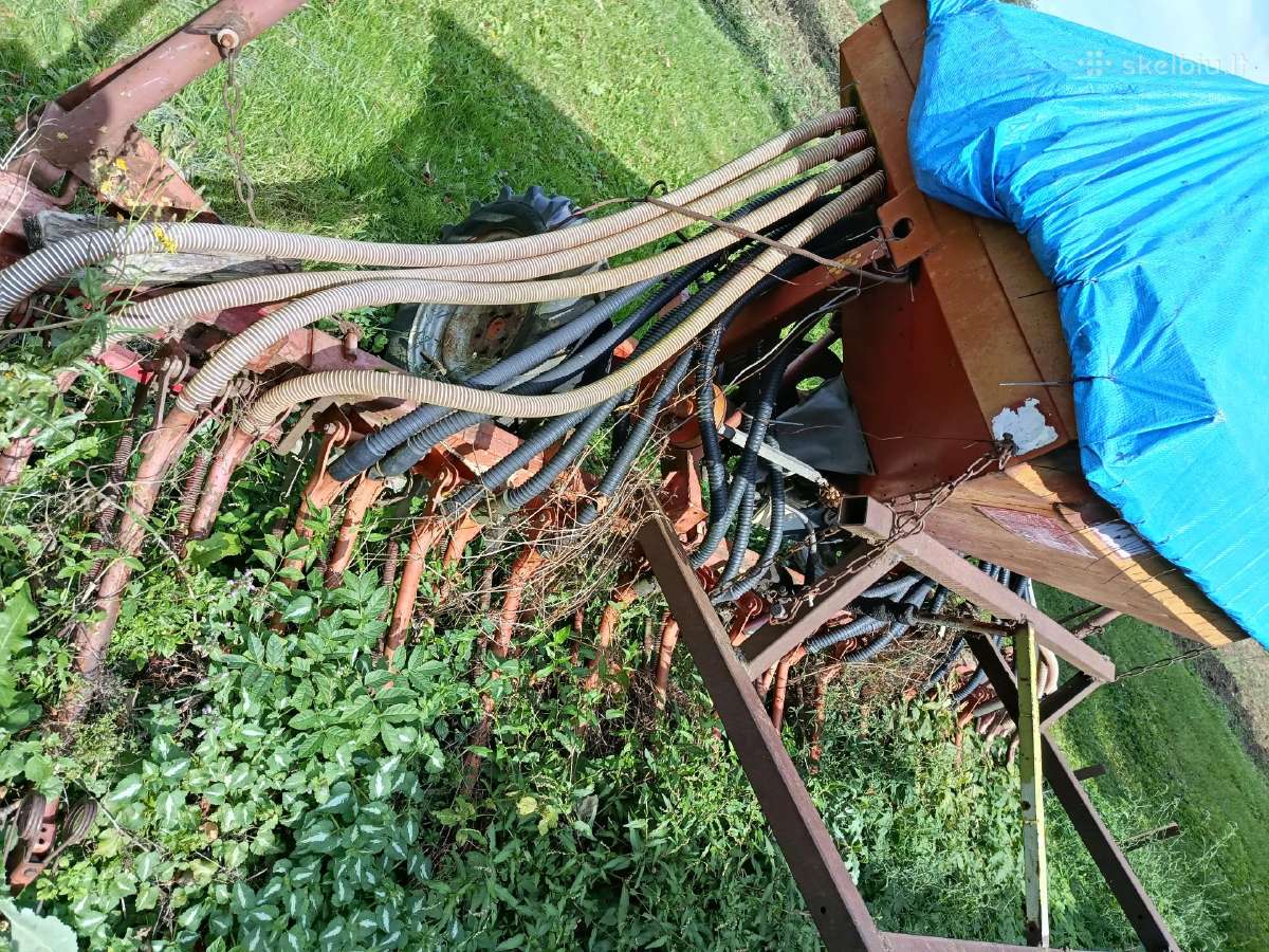 Plūgas vartomas trivagis ir sėjamoji. - nuotraukos Nr. 9