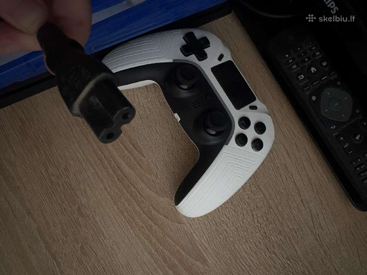 Parduodamas Ps4 1 TB žaidimų konsolės komplektas - nuotraukos Nr. 5