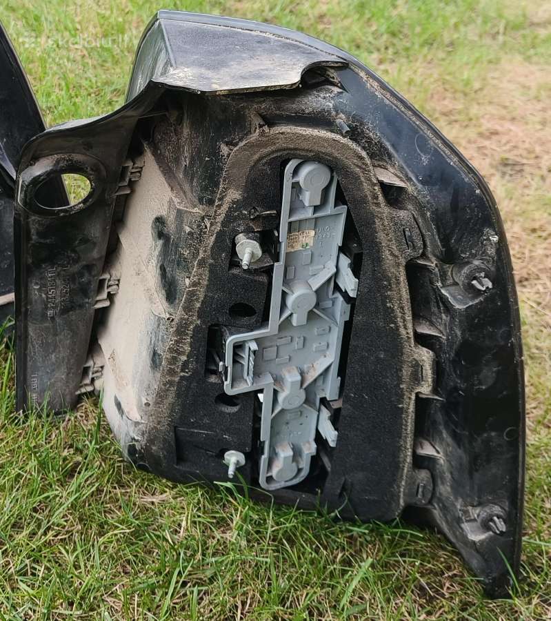 Opel zafira 2005-2012priekiniai,galiniai žibintai - nuotraukos Nr. 7