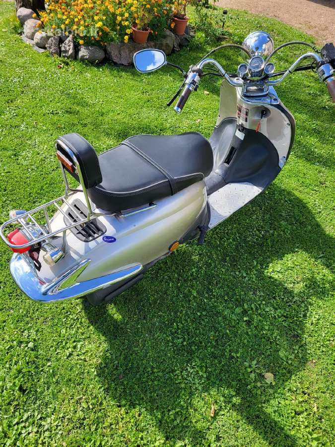 La Souris Grande Retro motoroleris - nuotraukos Nr. 2