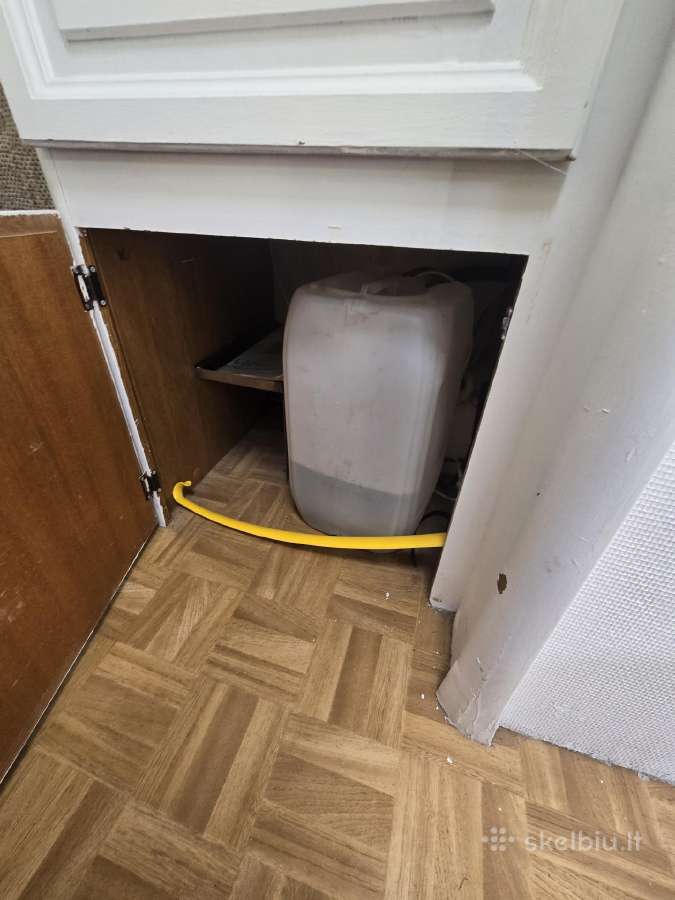 Vienasis su palapine dusu tuoletu ir saules bateri - nuotraukos Nr. 28
