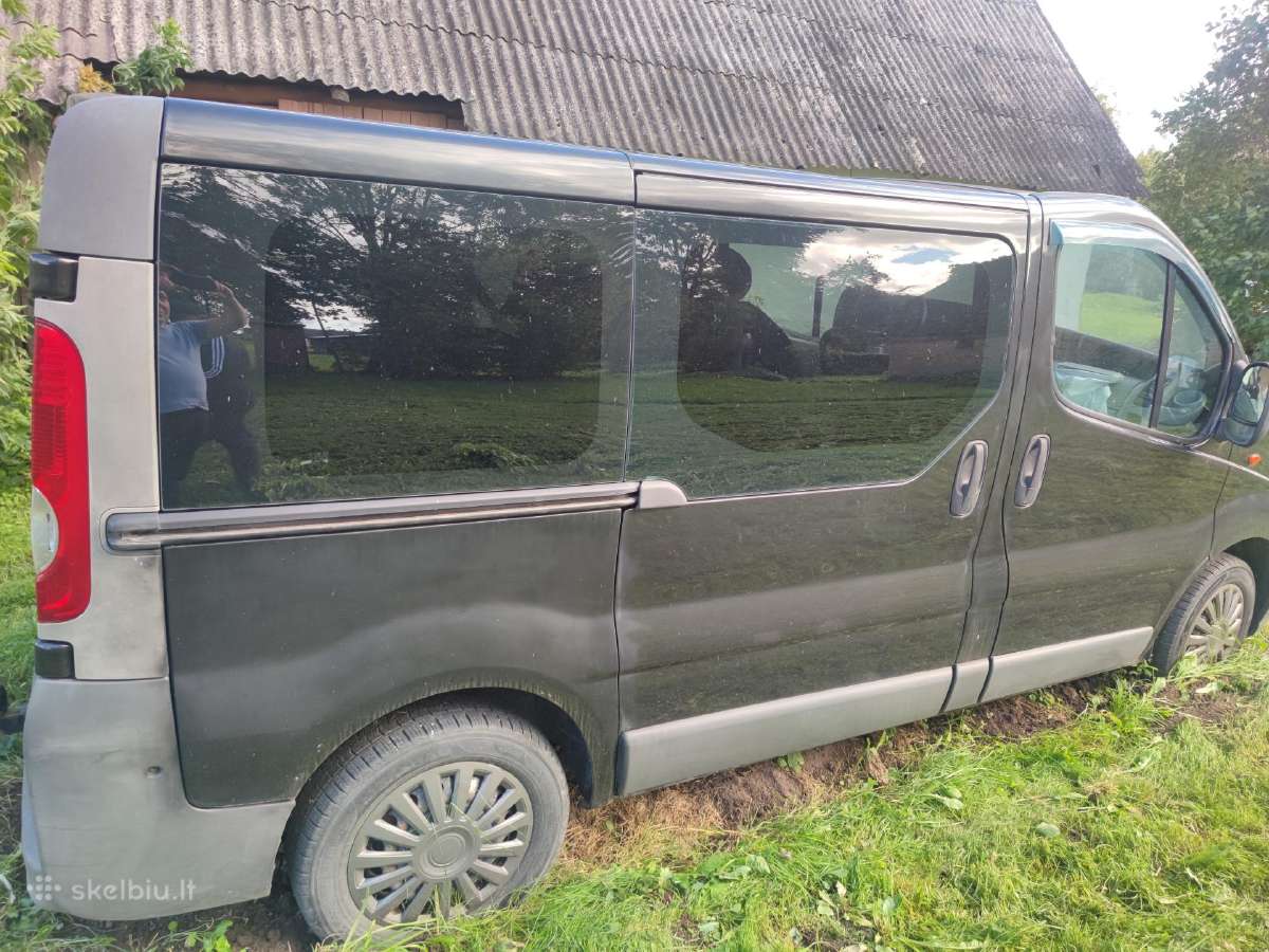 Parduodu Opel Vivaro 2008 po avarijos nurašyta. - nuotraukos Nr. 2