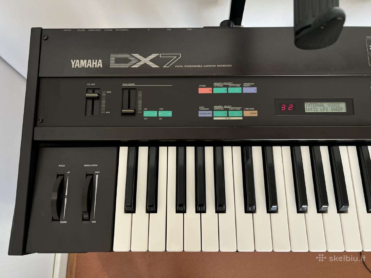 Yamaha Dx-7 Mk1 sintezatorius - nuotraukos Nr. 3