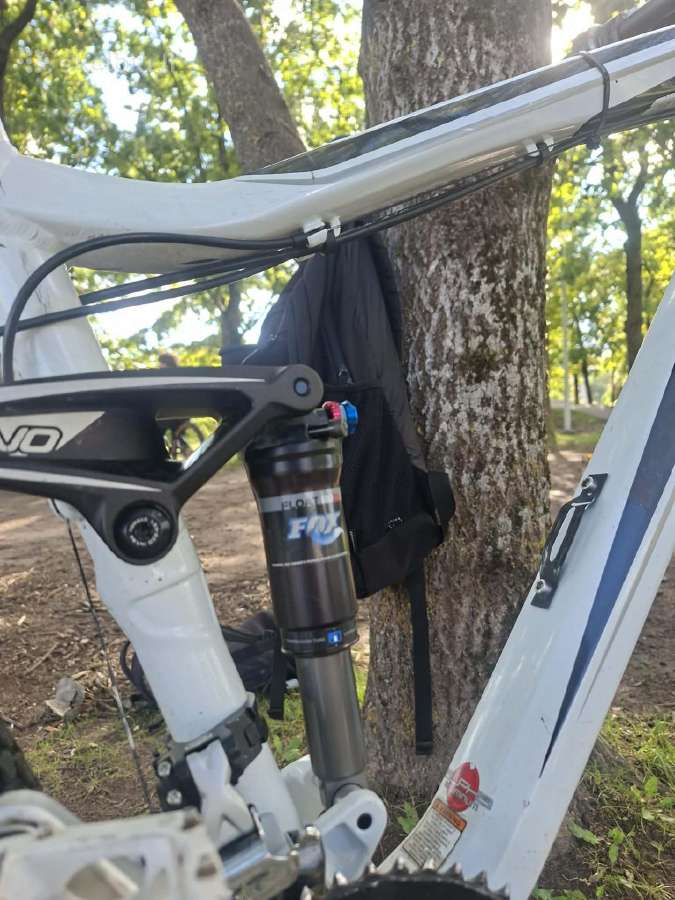 Parduodamas trek fuelx full suspension dviratis! - nuotraukos Nr. 2