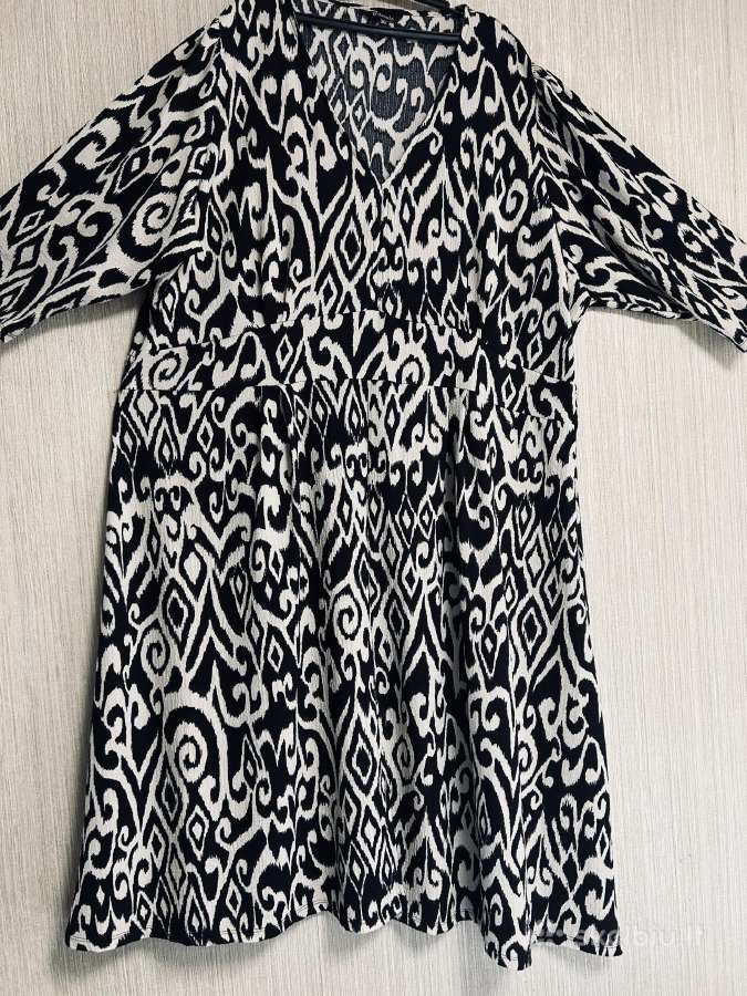 Juodai balta raštuota midi suknelė 5xl - nuotraukos Nr. 5
