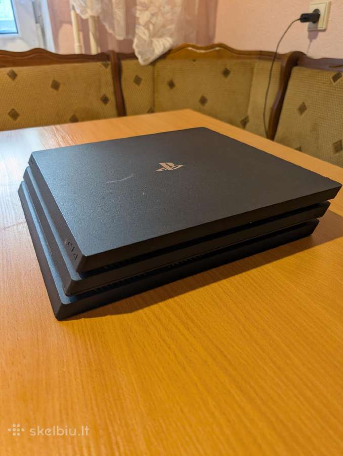 Playstation 4 pro, 1tb su pulteliu, visi laidai - nuotraukos Nr. 2