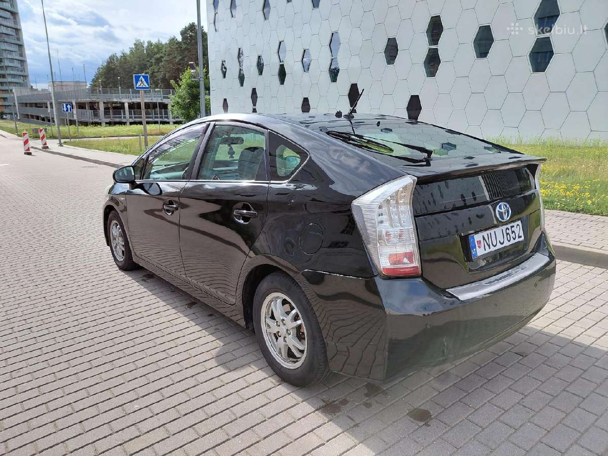 Toyota Prius 3 nuoma - nuotraukos Nr. 4