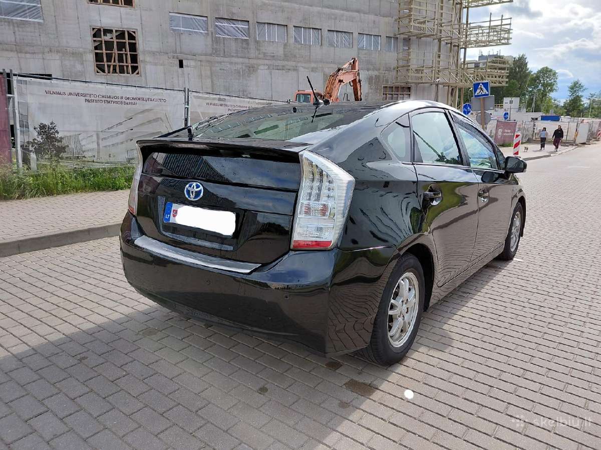 Toyota Prius 3 nuoma - nuotraukos Nr. 5