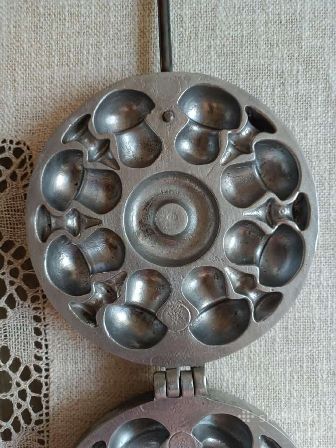 Tarybinė keptuvė - nuotraukos Nr. 6