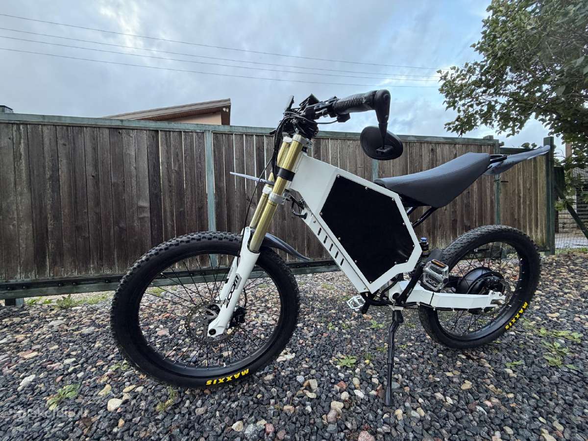 Dviratis, kuris važiuoja kaip motociklas - nuotraukos Nr. 2