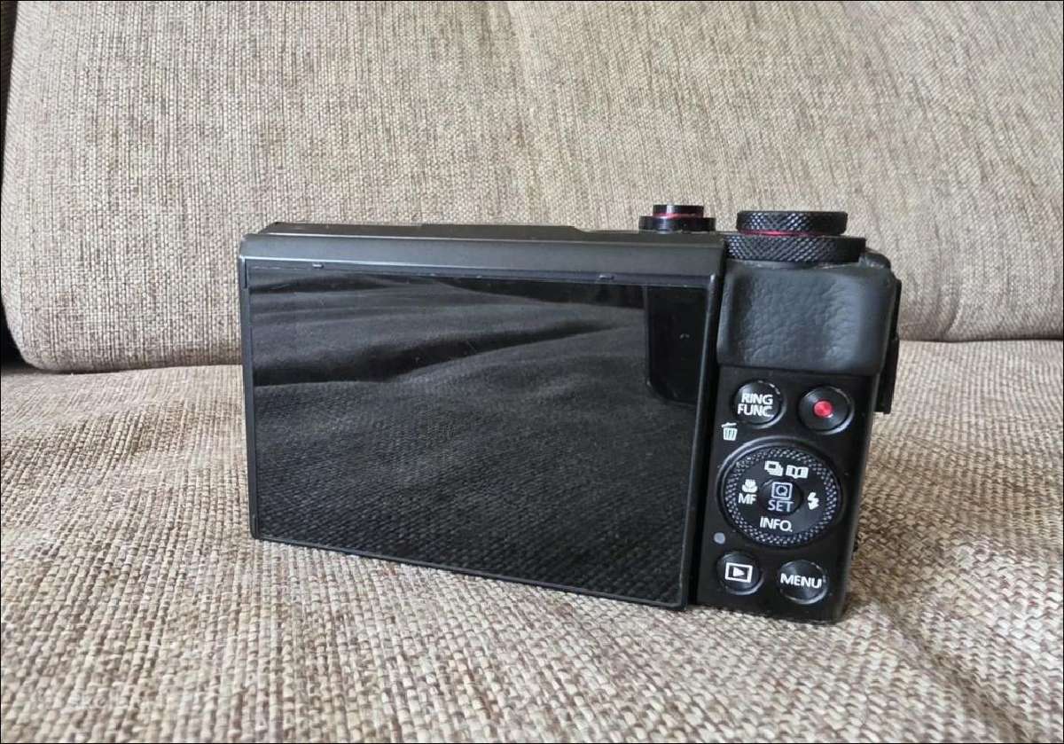 Canon Powershot G7 X fotoaparatas su priedais - nuotraukos Nr. 3