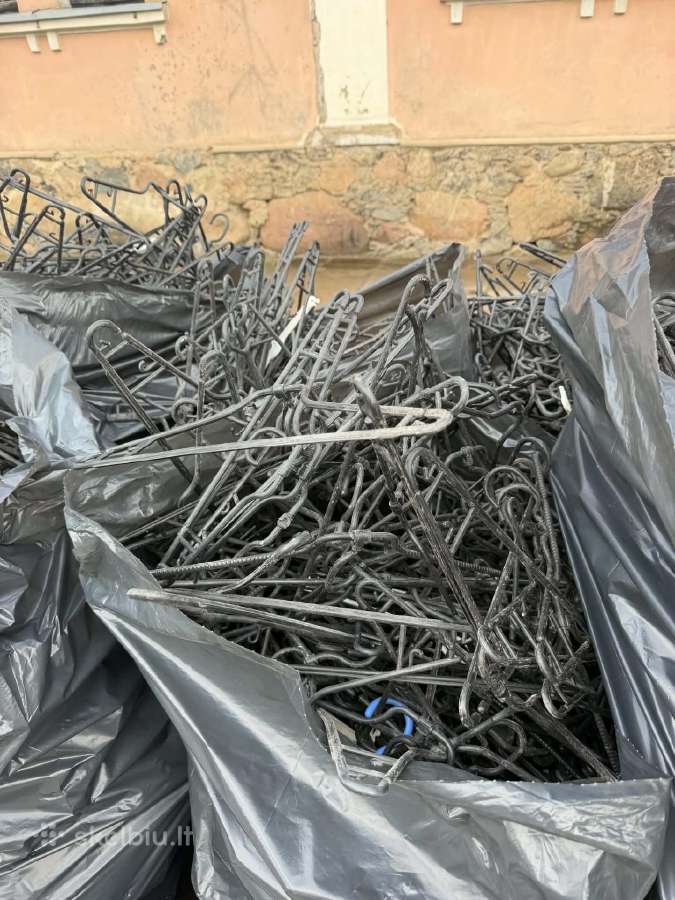 Rūbų pakabos plastmasinės - nuotraukos Nr. 2