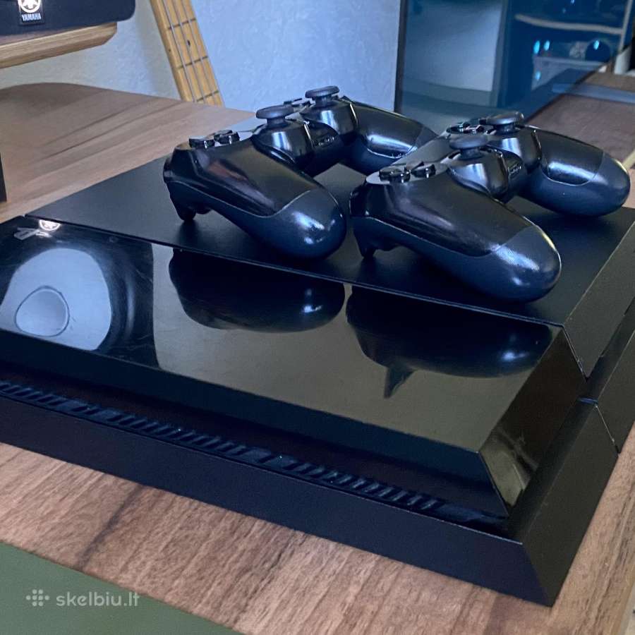 Playstation 4 (Atrištas) + 2 pulteliai - nuotraukos Nr. 3