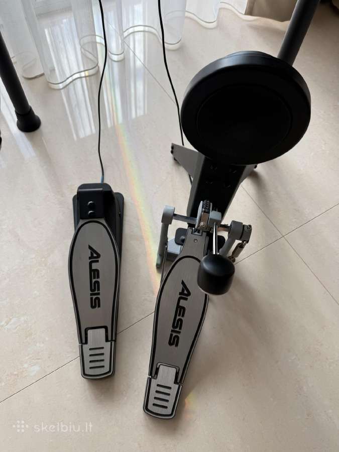 Kaip nauji Alesis Nitro max kit - nuotraukos Nr. 5