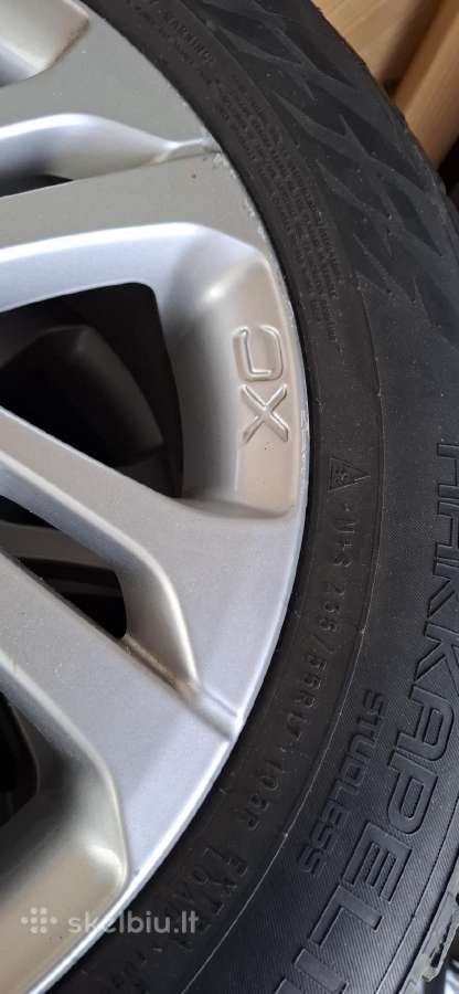 Orginalūs Volvo Xc70 ratlankiai su padangomis - nuotraukos Nr. 3
