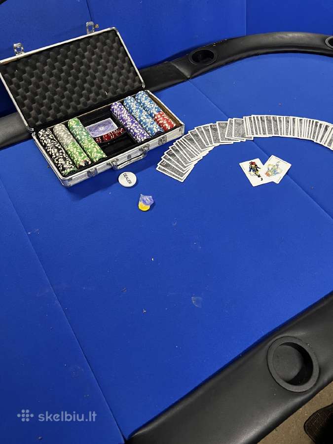 Pokerio stalas su žetonais lagaminu - nuotraukos Nr. 2