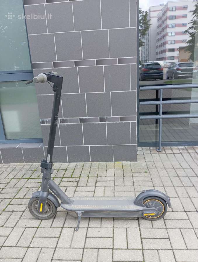 Padanga leidžia ora pradurta Ninebot max G30 - nuotraukos Nr. 2