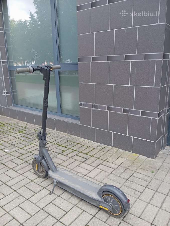 Padanga leidžia ora pradurta Ninebot max G30 - nuotraukos Nr. 6