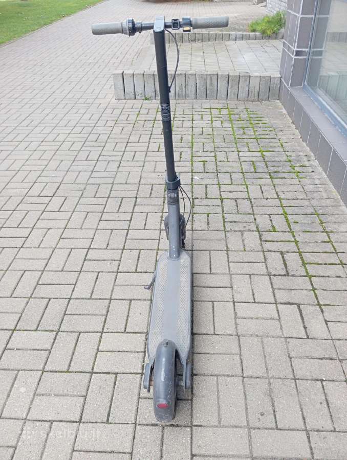 Padanga leidžia ora pradurta Ninebot max G30 - nuotraukos Nr. 7