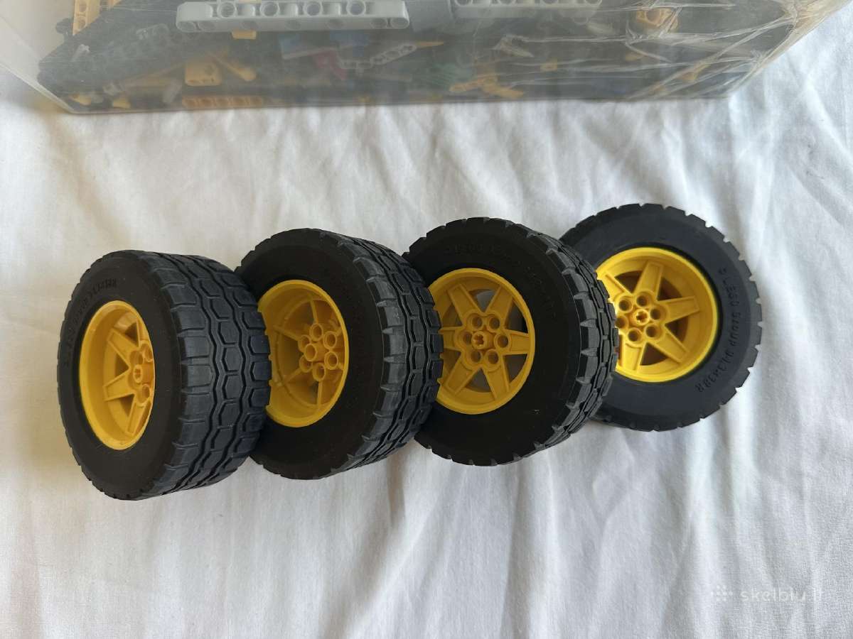 Lego Technic 42030 dalys - nuotraukos Nr. 2