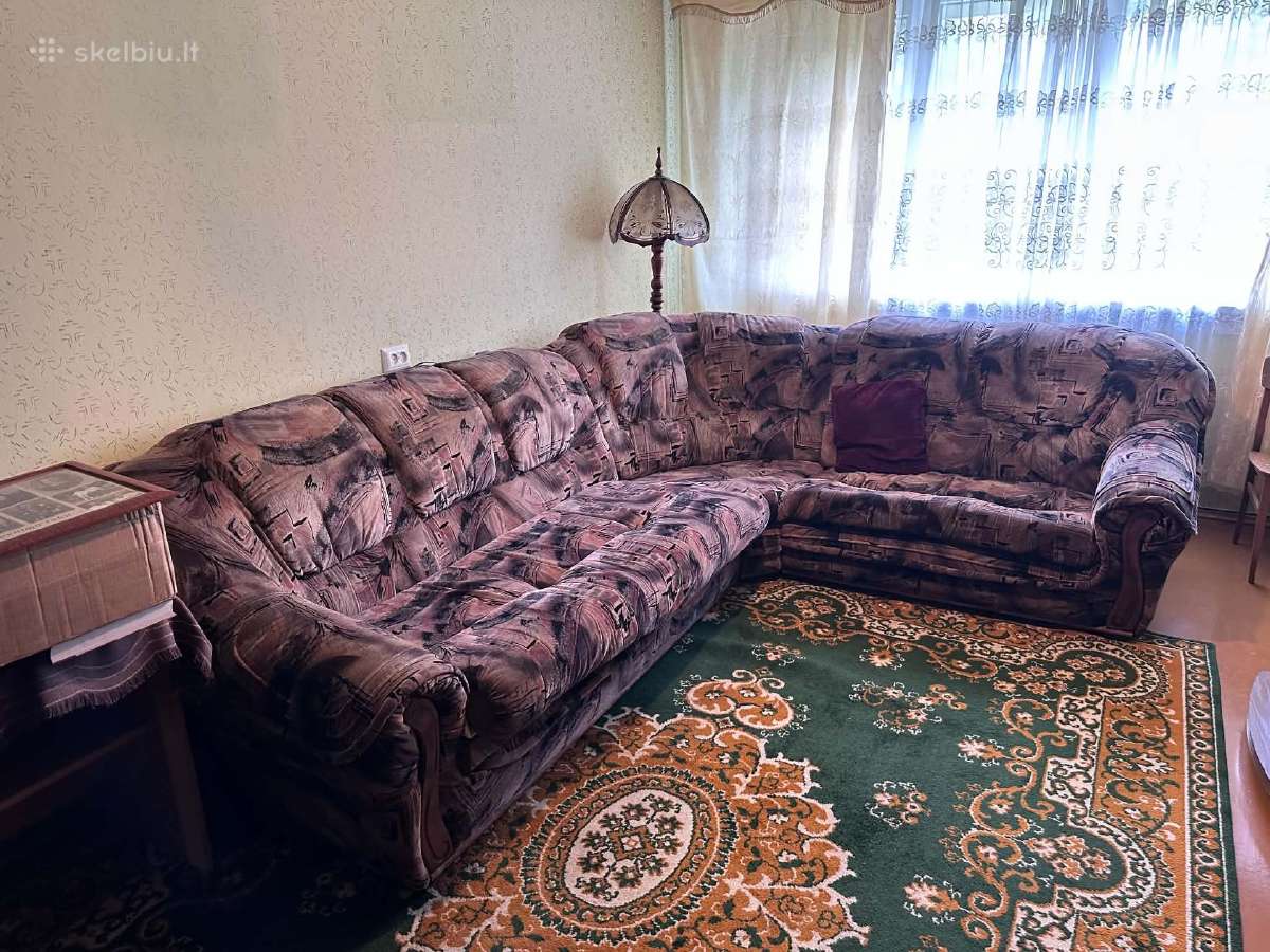Atiduodu spintas, komodas, sofa. Pasiimti patiems - nuotraukos Nr. 2
